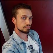 Détenteur d'un Master d'Histoire, je suis disponible à tout moment pour transmettre mes connaissances avec pédagogie et professionnalisme